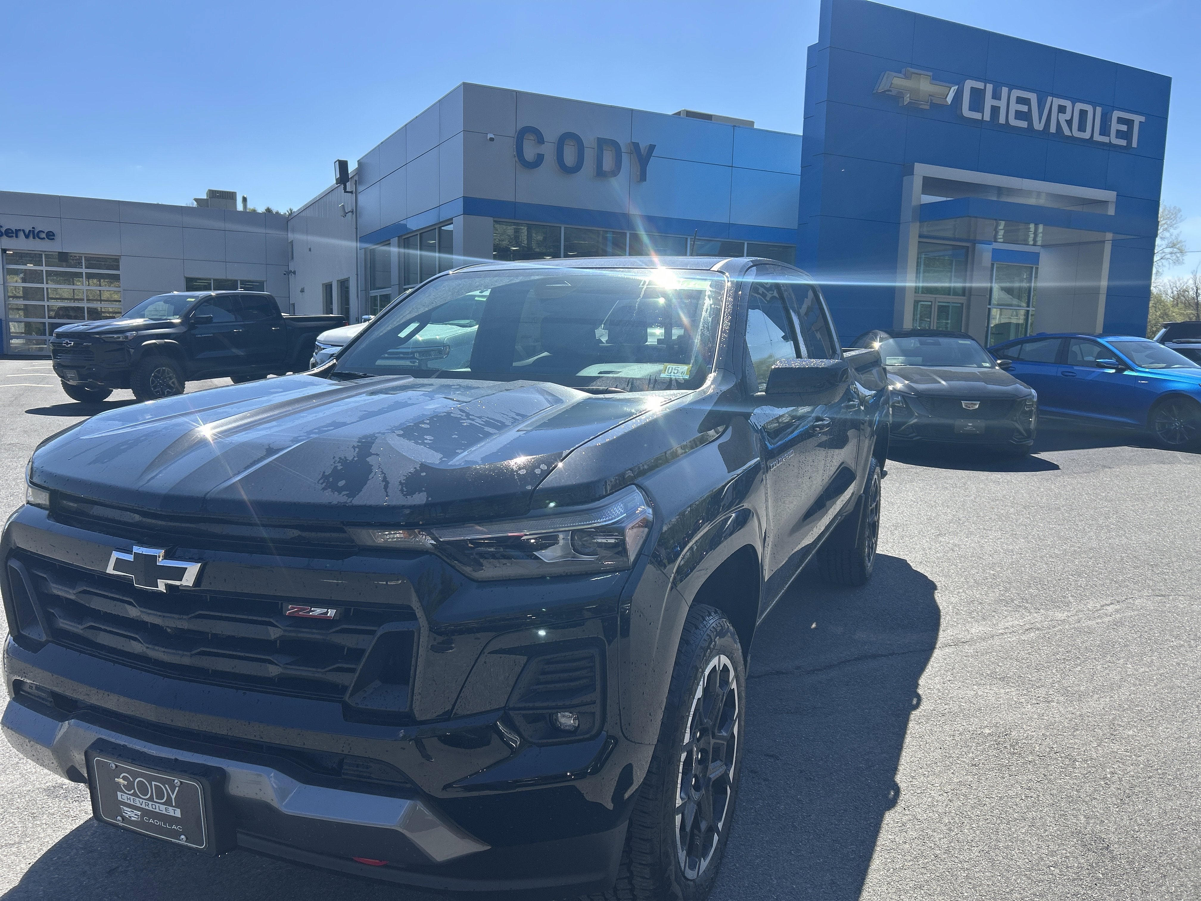 2026 Chevrolet Colorado Z71 in Black — front three-quarter view