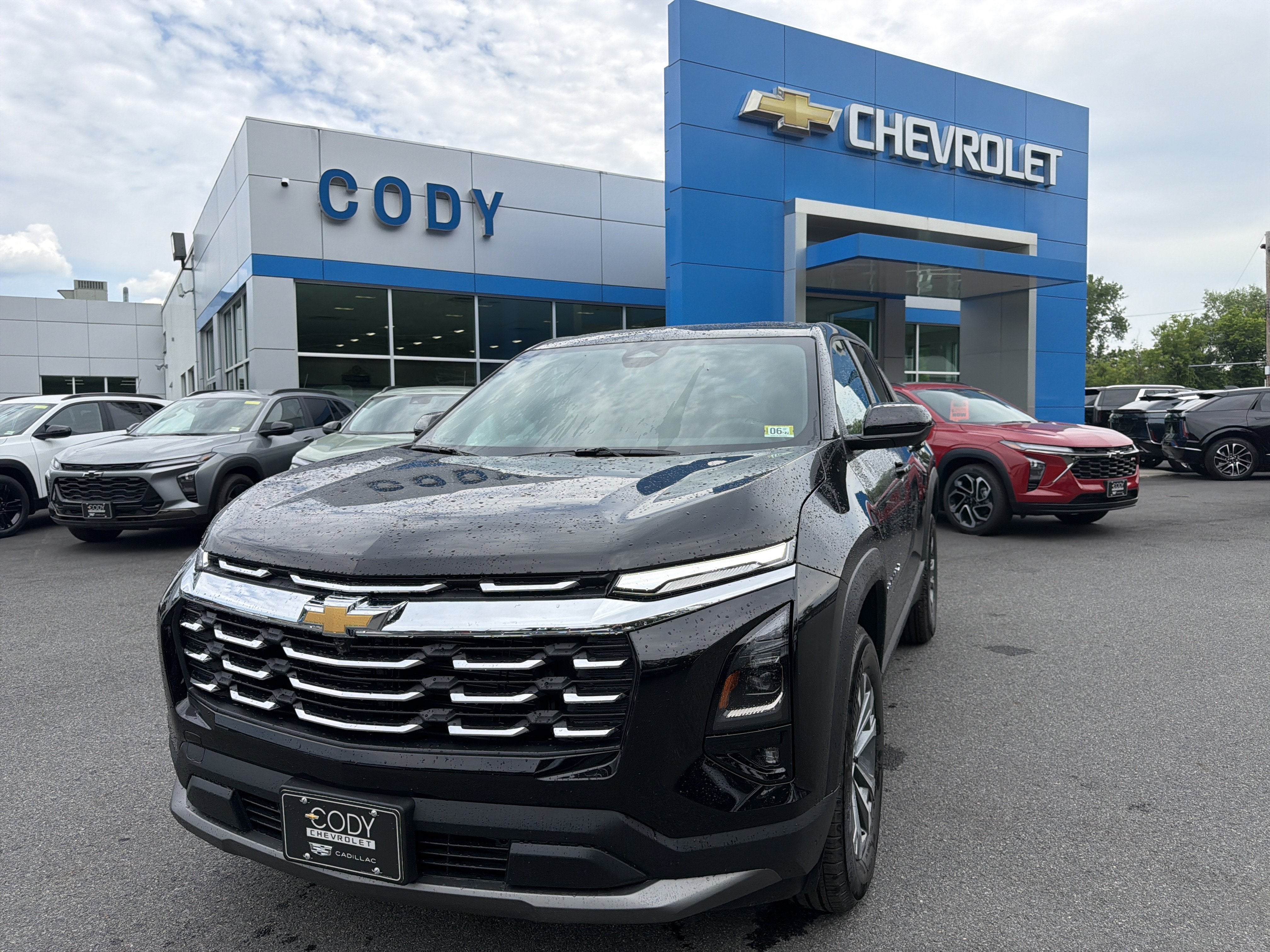 2026 Chevrolet Equinox LT in Mosaic Black Metallic — front three-quarter view