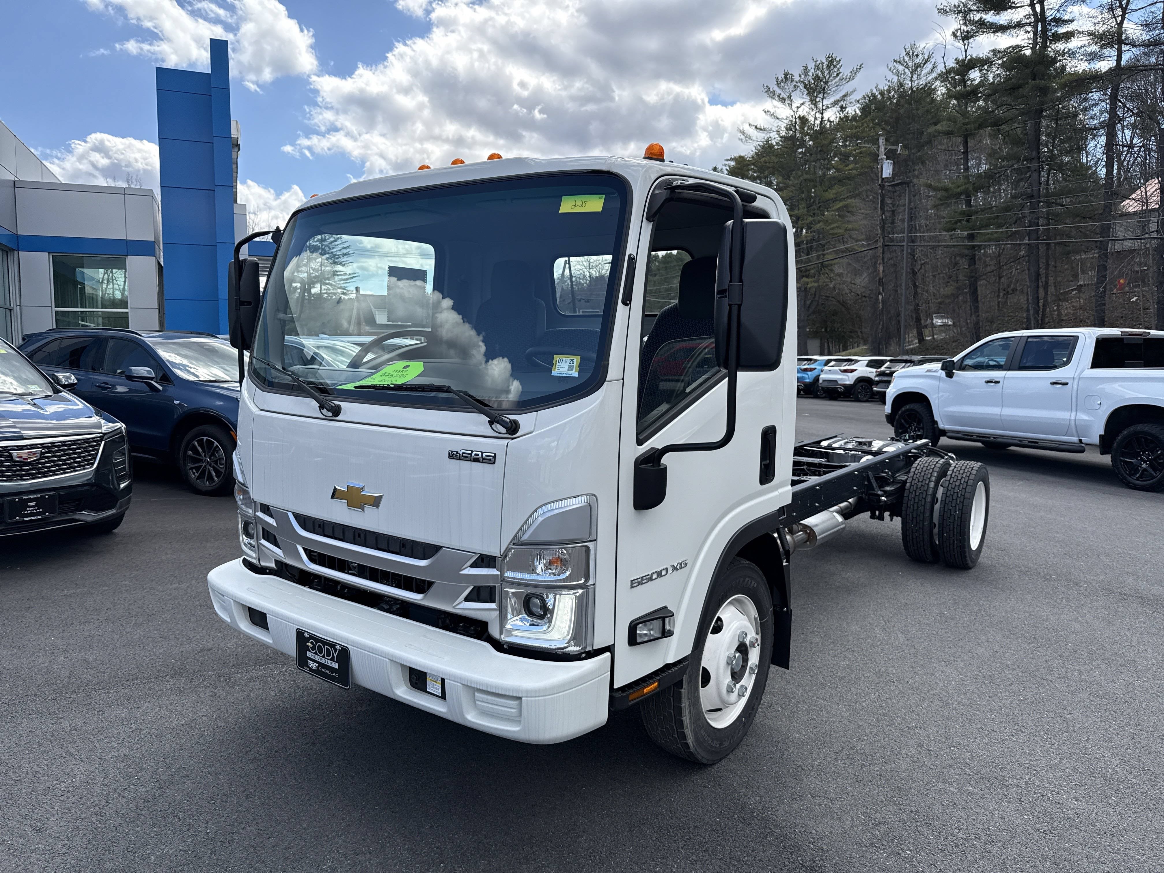2025 Chevrolet Low Cab Forward 5500 XG